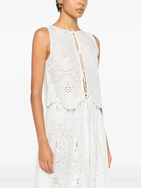 Top Matteau cu broderie alb
