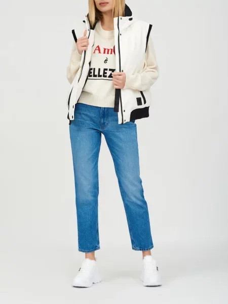 Жилет Moose Knuckles белый