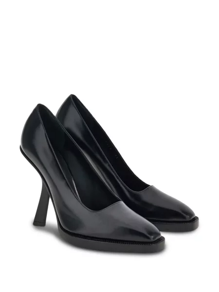 Aukštakulniai bateliai Ferragamo juoda