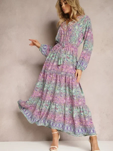 Sukienka z Dekoltem w V o Rozkloszowanym Fasonie w Print Paisley Akka zielona