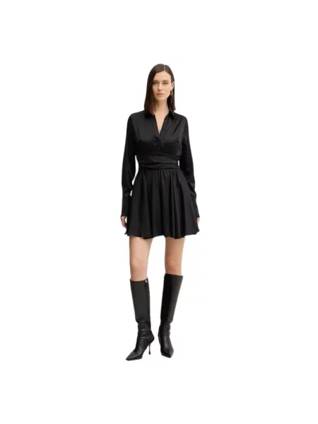 Sukienka mini z dekoltem w serek model ‘CONCETTA FLARE DRESS’ Guess czarna