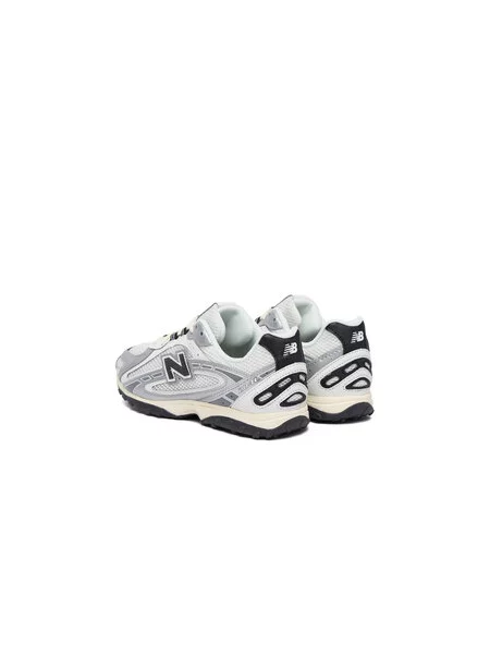 New Balance Sneakersy Farebná biela