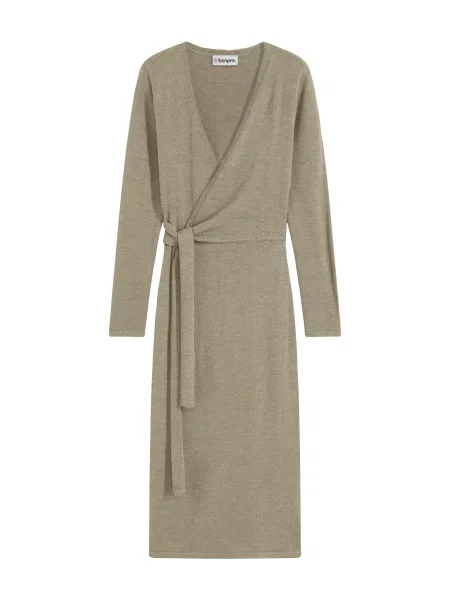 Bonprix Rochie tricotat nisipiu