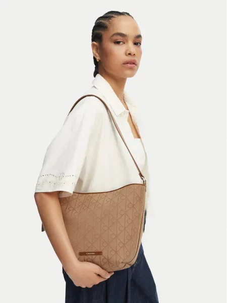 Calvin Klein Дамска чанта Emblem Aop Jacquard Camera Bag кафяв