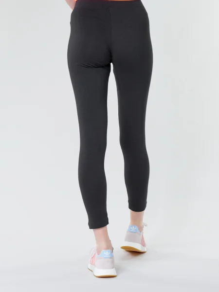 Ruha Adidas fekete