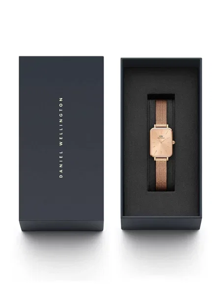 Часы Daniel Wellington розовые