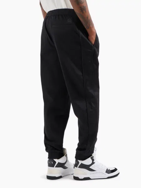 Спортивные штаны Armani Exchange черные