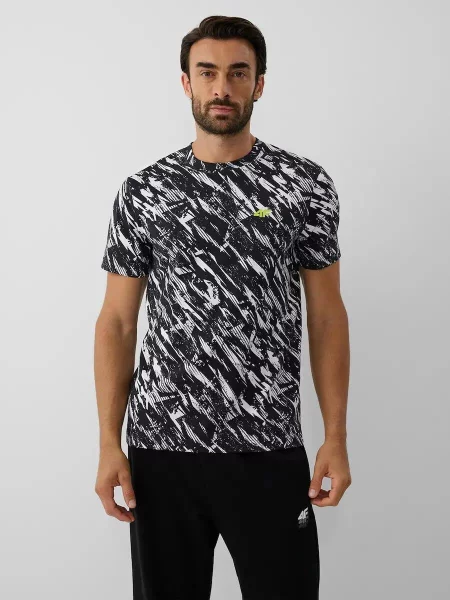 T-shirt regular z nadrukiem 4F czarna