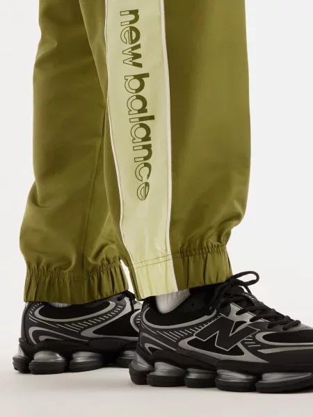 Спортивні штани New Balance зелені