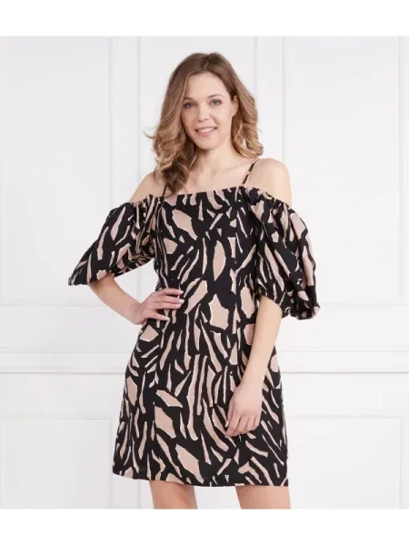DKNY De in rochie bej