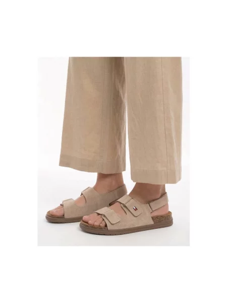 Pantofi Tommy Hilfiger din piele bej