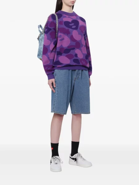 Sweter Apee™ By *a Bathing Ape® w kamuflażu fioletowy