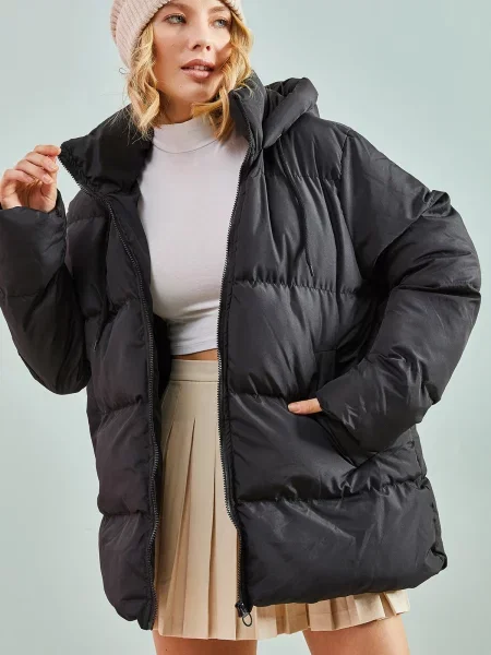 Kurtka Bianco Lucci sznurowana z kapturem koronkowa czarna