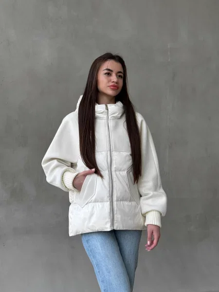 Демісезонна куртка D&V couture білий