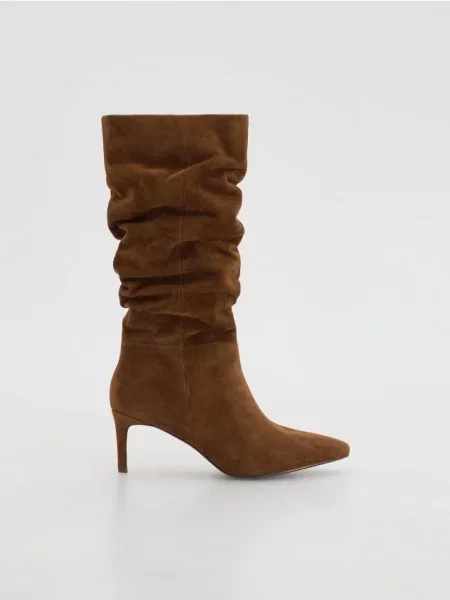 Замшевые сапоги Reserved бежевые