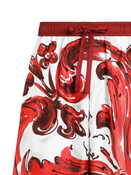 Копринени бермуди Dolce & Gabbana с принт червено