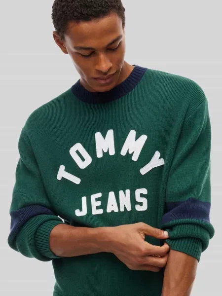 Sweter o kroju regular fit z czystej bawełny model NEW CLASSICS' Tommy Jeans oliwkowy