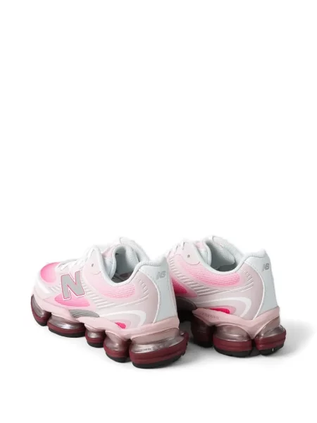 Hanorac New Balance cu broderie roz