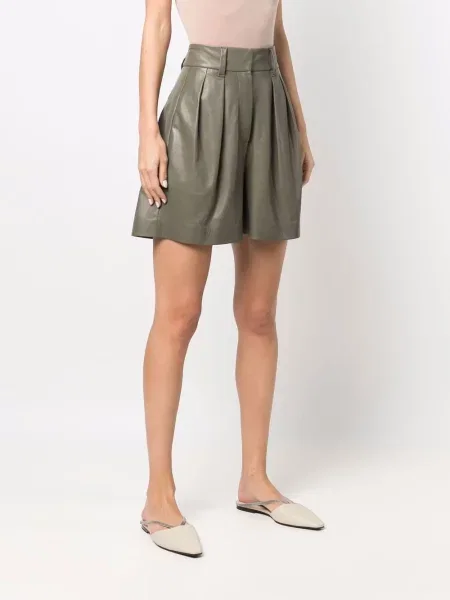 Pantaloni scurți Brunello Cucinelli din piele verde