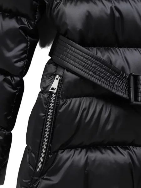 Cu centură geacă cu puf Moncler cu blană negru