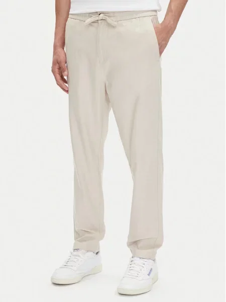 Mustang Штани з тканини Milano Tapered Fit білий