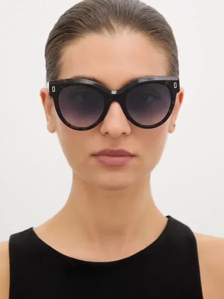 MARC JACOBS napszemüveg barna