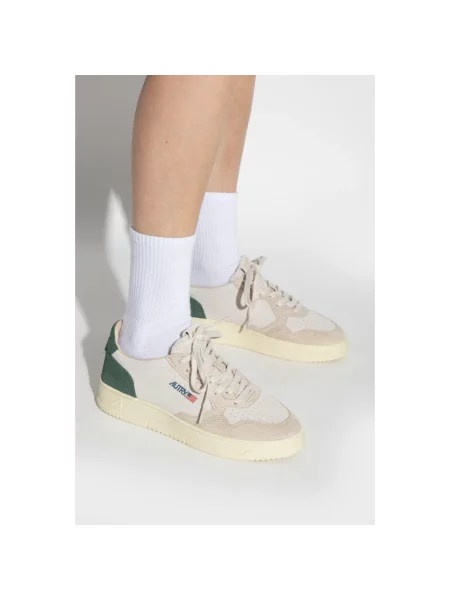 Sneakersy Autry skórzane