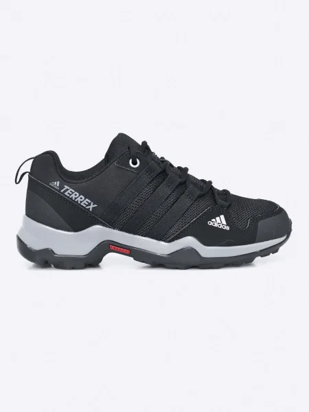 Félcipő Adidas fekete