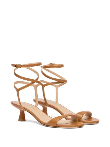 Sandale Stuart Weitzman din piele maro