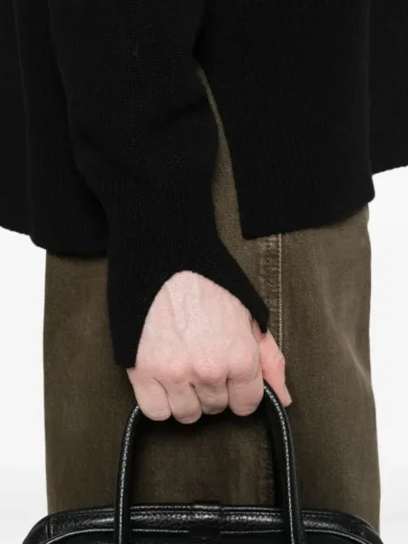 Pulover Roberto Collina cu decolteu în U negru