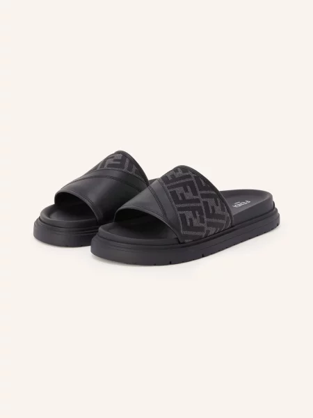 Fendi Sandály / šedá černá