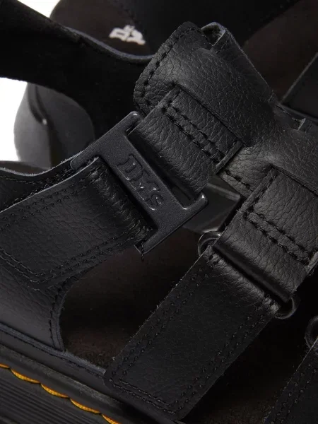 Sandály Dr. Martens Mattison 3S černé