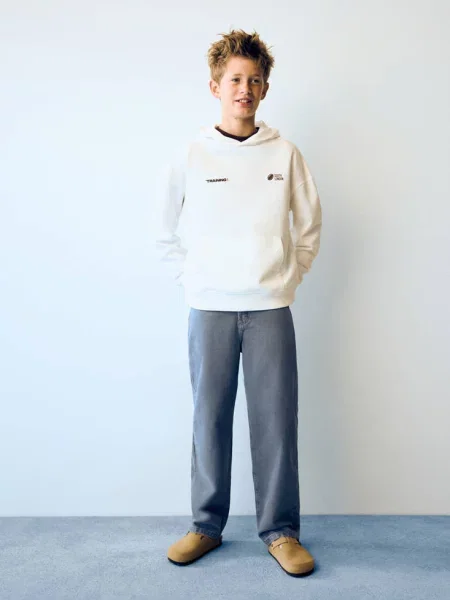 Bluza oversize z kapturem złamana biel Dzieci lata MANGO KIDS