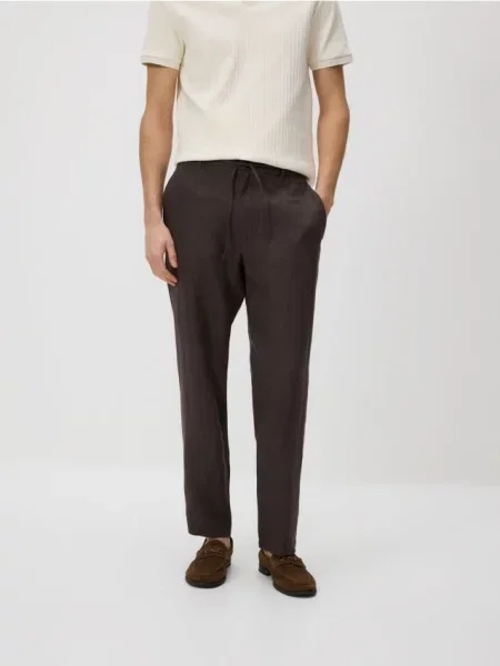 Reserved Pantaloni chino din in croială dreaptă maro-închis maro