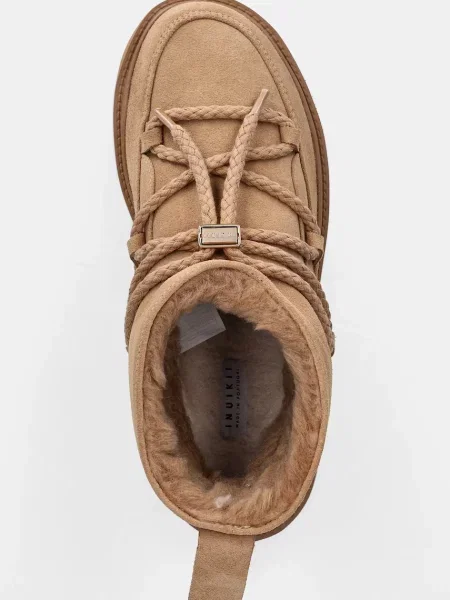 Замшевые классические сапоги Inuikii на платформе бежевые