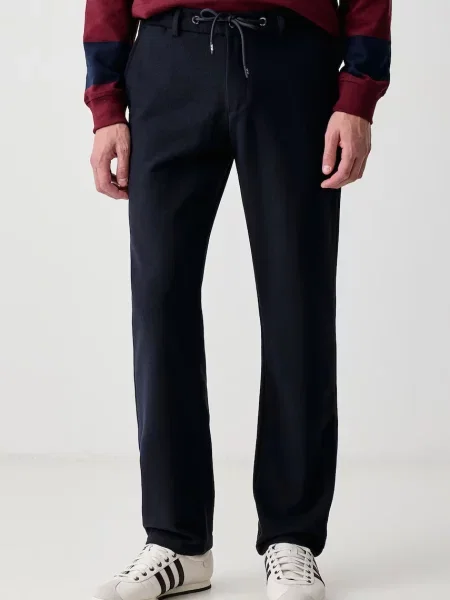 Guess pantaloni chinos pentru bărbați cu lână Norris