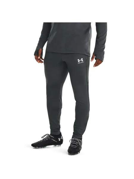 Панталон за трениране Under Armour Challenger с изчистен дизайн черно