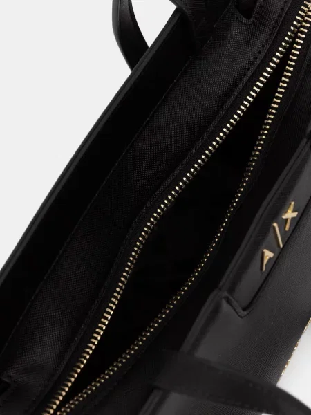 Kézitáska Armani Exchange fekete