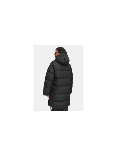 Reebok Žieminė striukė Regular Fit juoda