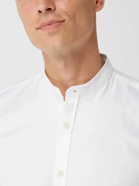 Koszula casualowa o kroju slim fit ze stójką Lindbergh biała