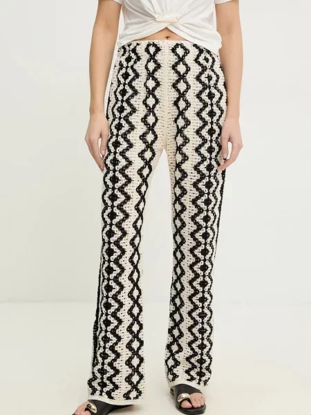 Панталон Answear Lab със стандартна кройка с висока талия черно