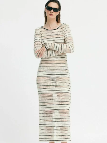 Résumé Rochie BiancaRS bej