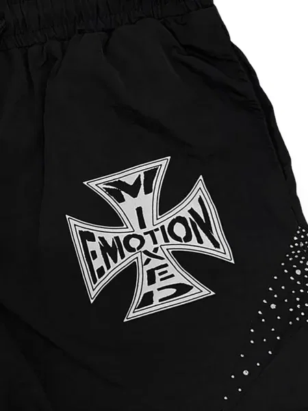 Pantaloni scurți Mixed Emotion cu imagine negru