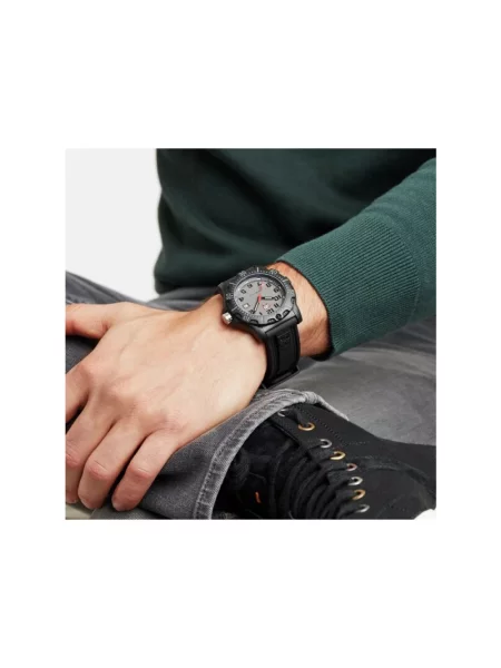 Lniany zegarek Luminox czarny