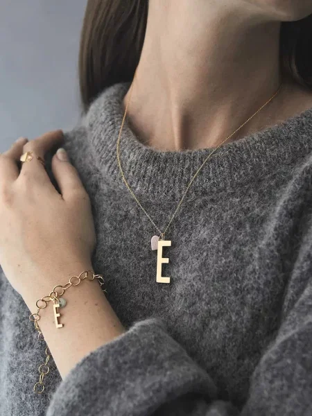 Ожерелье Design Letters