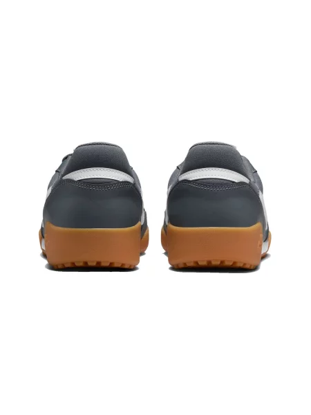 Pantofi Nike gri