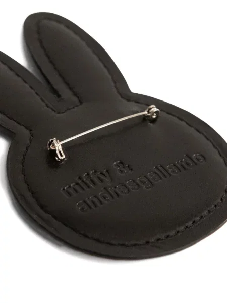 Brosa Andres Gallardo din piele