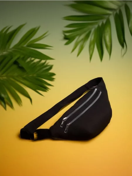 Сумка на пасок чорний
