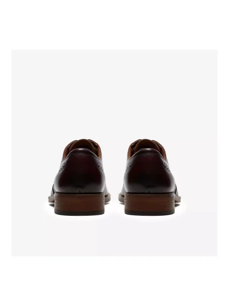Pantofi Clarks maro