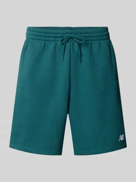 Szorty o kroju relaxed fit z wyhaftowanym logo New Balance